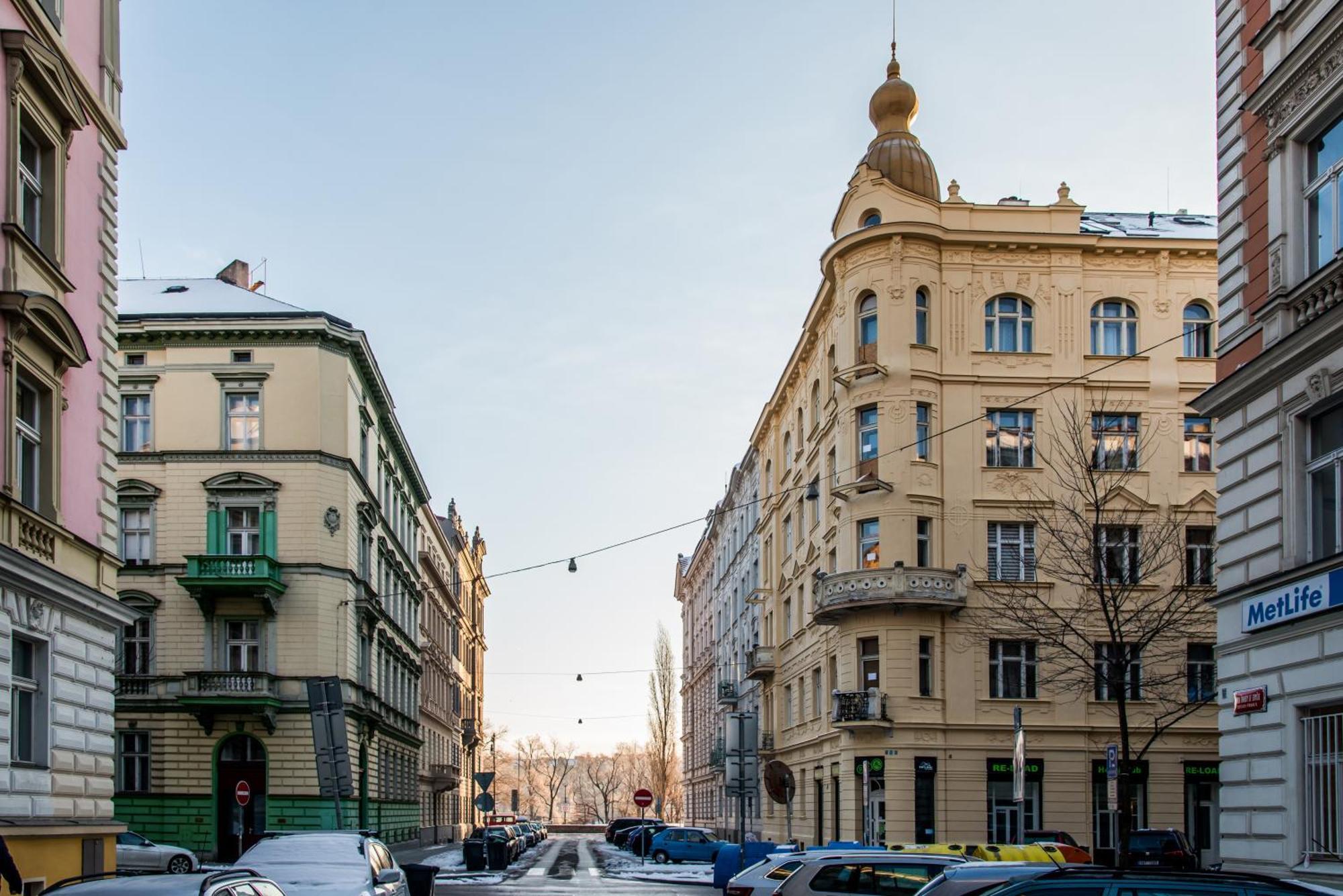Quiet Apartment In The Old Town Прага Екстериор снимка