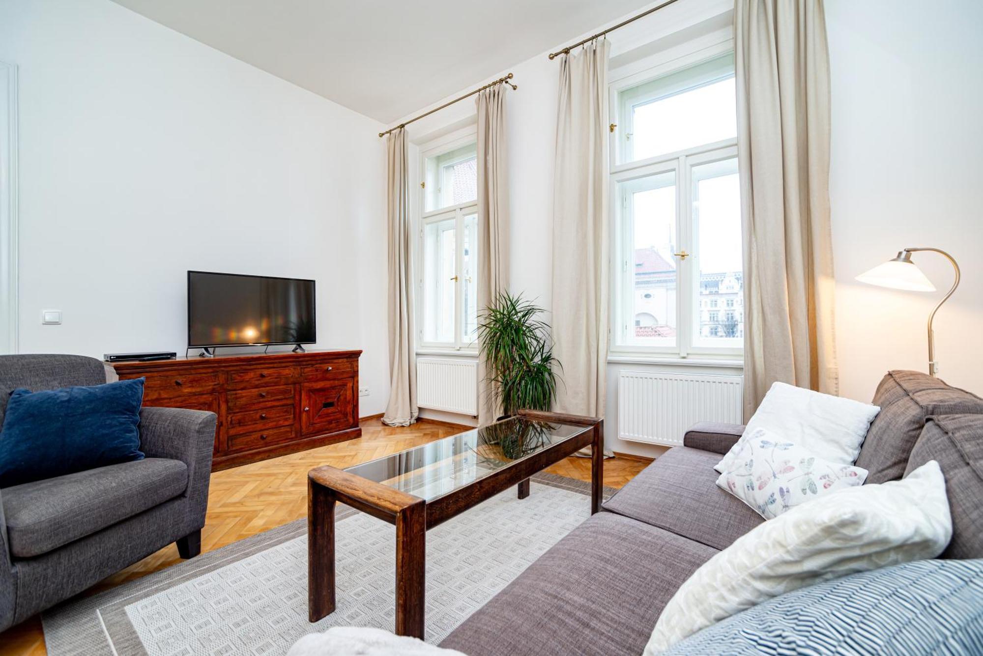 Quiet Apartment In The Old Town Прага Екстериор снимка