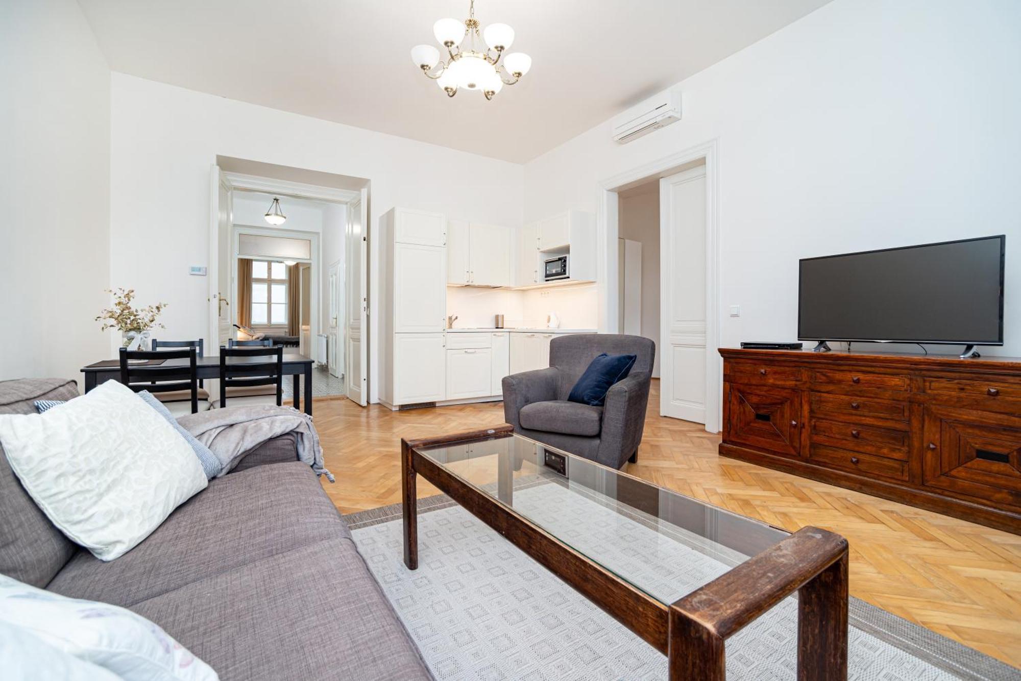 Quiet Apartment In The Old Town Прага Екстериор снимка